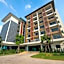 L Hotel