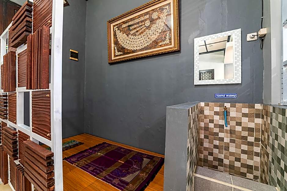 RedDoorz Syariah near RRI Malang