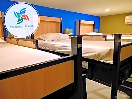 6-Bed Mixed Dormitory Room