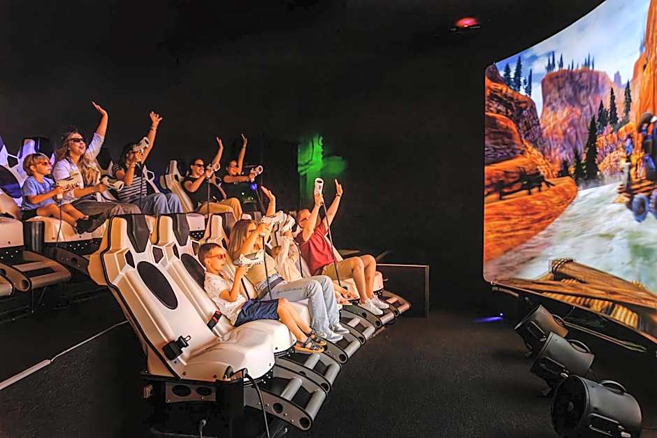 Explorers Hotel At Disneyland Paris