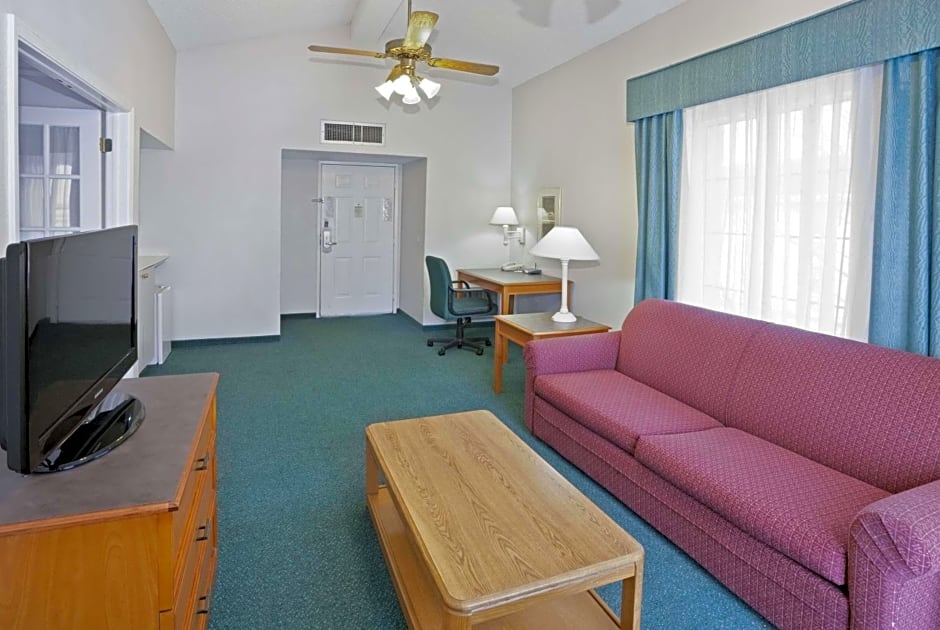 La Quinta Inn by Wyndham Omaha West