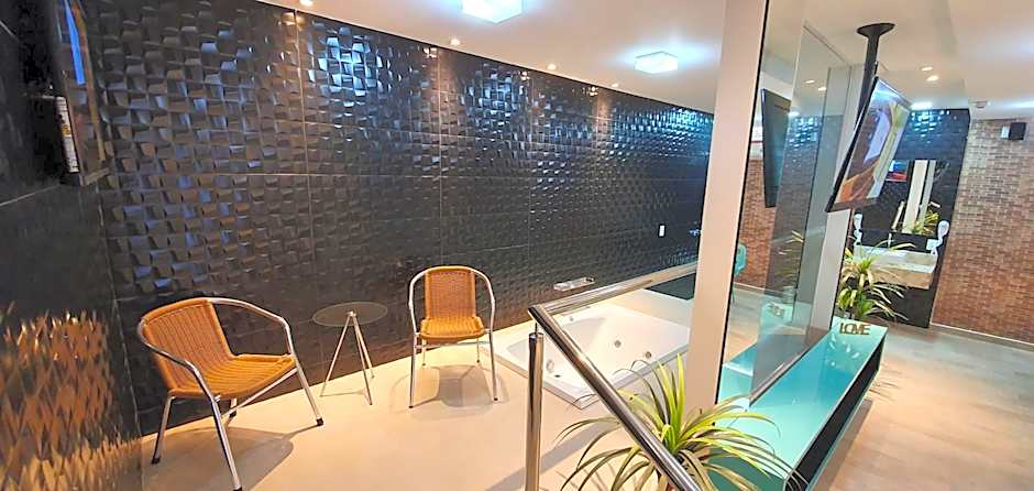 Amaretto Motel - Adults Only