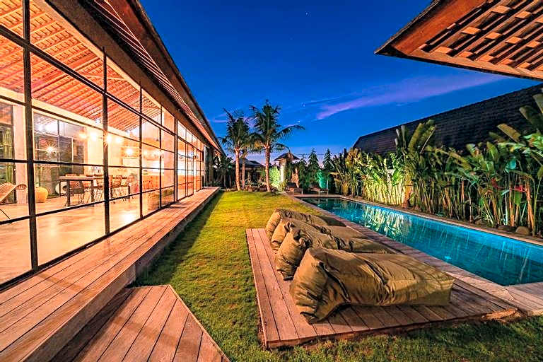 Villa Wirtiga: Elegant 3bdr villa in the heart of Canggu
