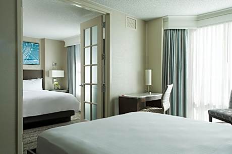 Two-Room King Suite with Murphy Bed