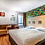Atoll Hotel Logis Angers, Beaucouzé