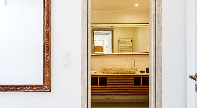 Elias Seafront Luxury Villa