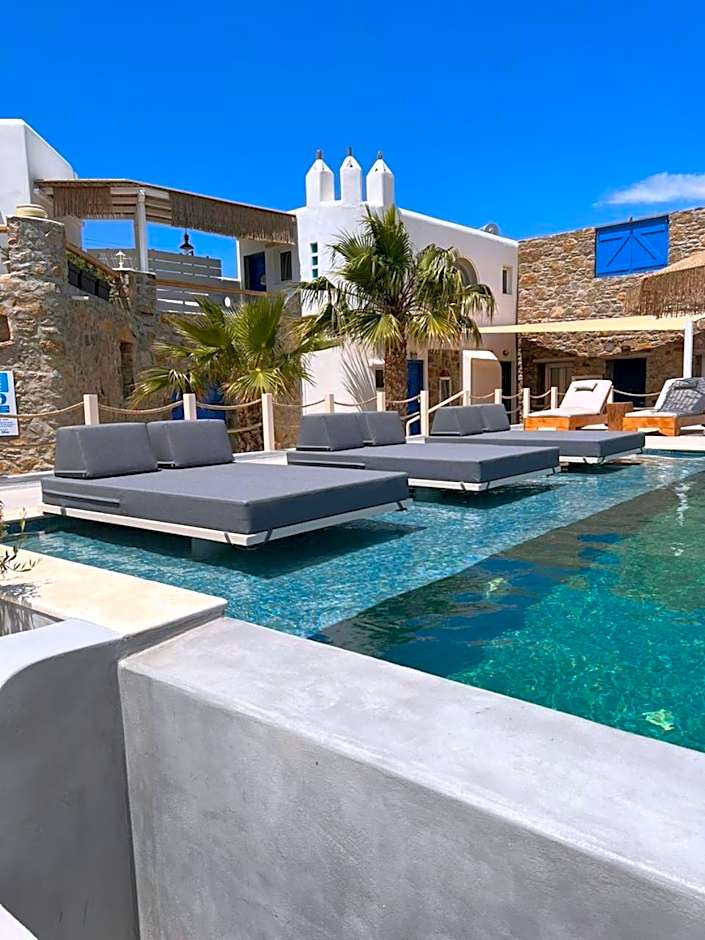 Alexandros Mykonos