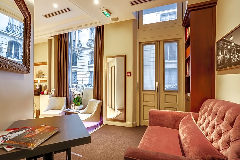 Le 12 Hôtel