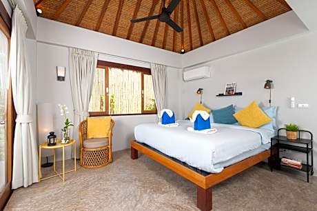 C16 Two-Bedroom Pool Villa with Sea View