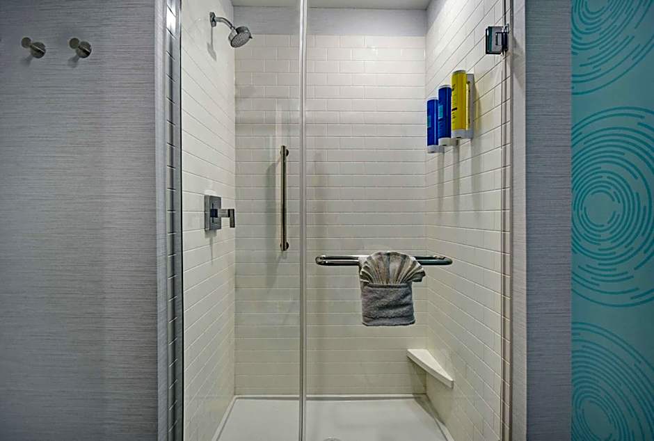 Tru By Hilton Grand Rapids Airport