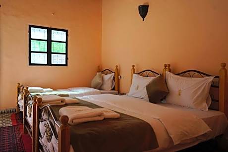 Triple Room with Bath