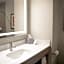 Holiday Inn Express & Suites Overland Park By IHG