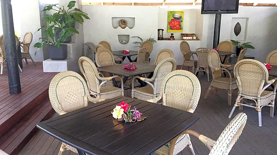 Lagoon Breeze Villas