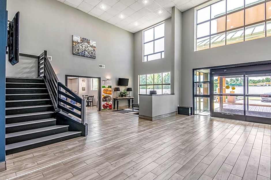 Quality Suites Maumelle