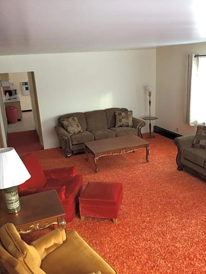 Cedars Motel