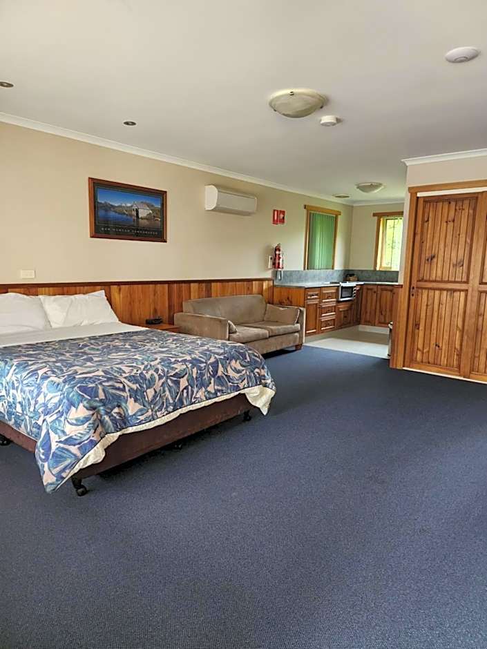 Kentish Hills Retreat