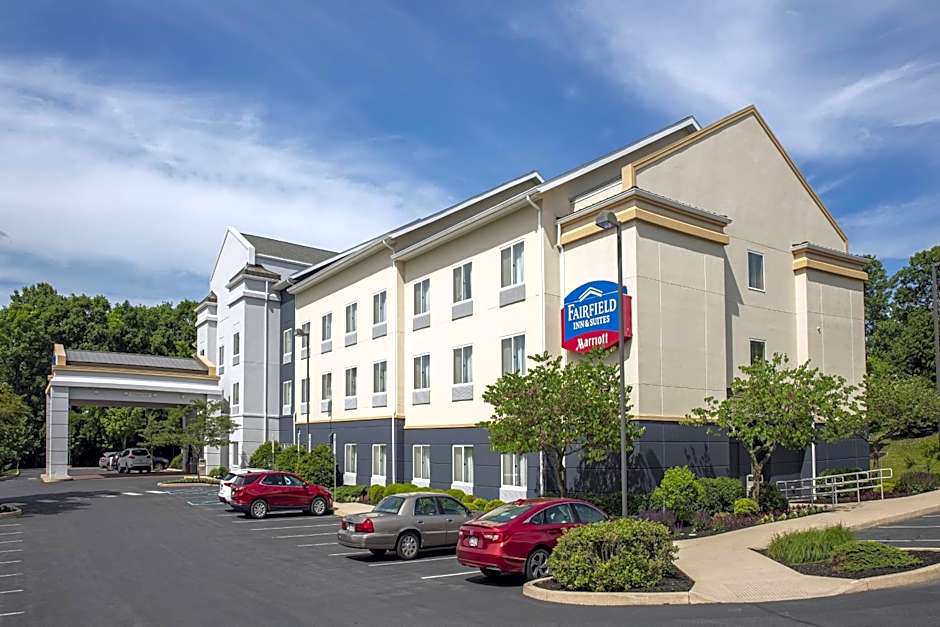 Fairfield Inn & Suites by Marriott State College