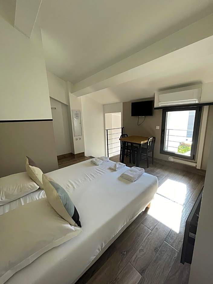 Casa Hotel