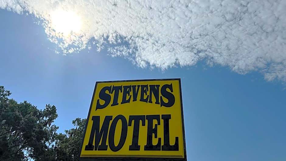 Steven Motel