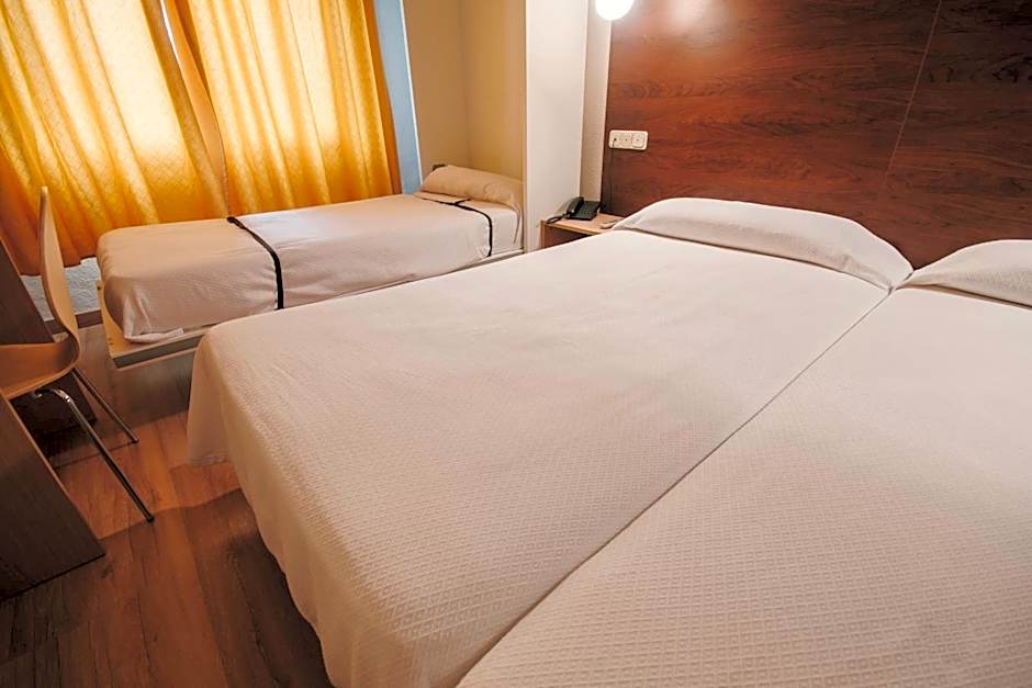 Hotel Embajador
