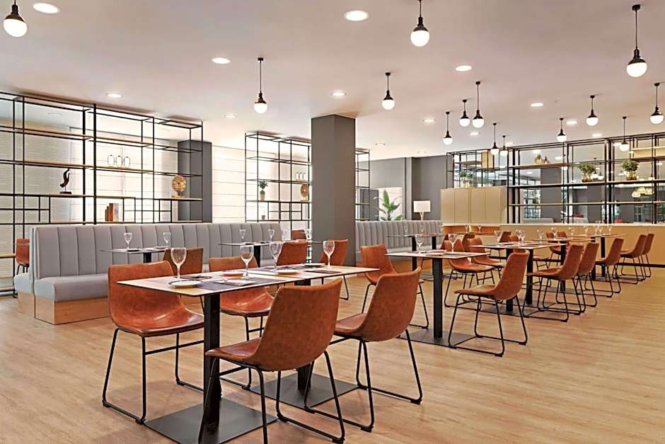 Ramada by Wyndham Valencia Almussafes