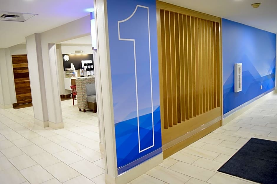 Holiday Inn Express Hotel & Suites Pensacola West I-10 By IHG