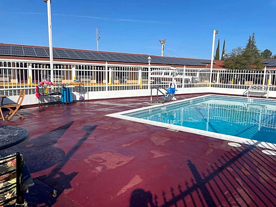 Holiday Motel Oakdale