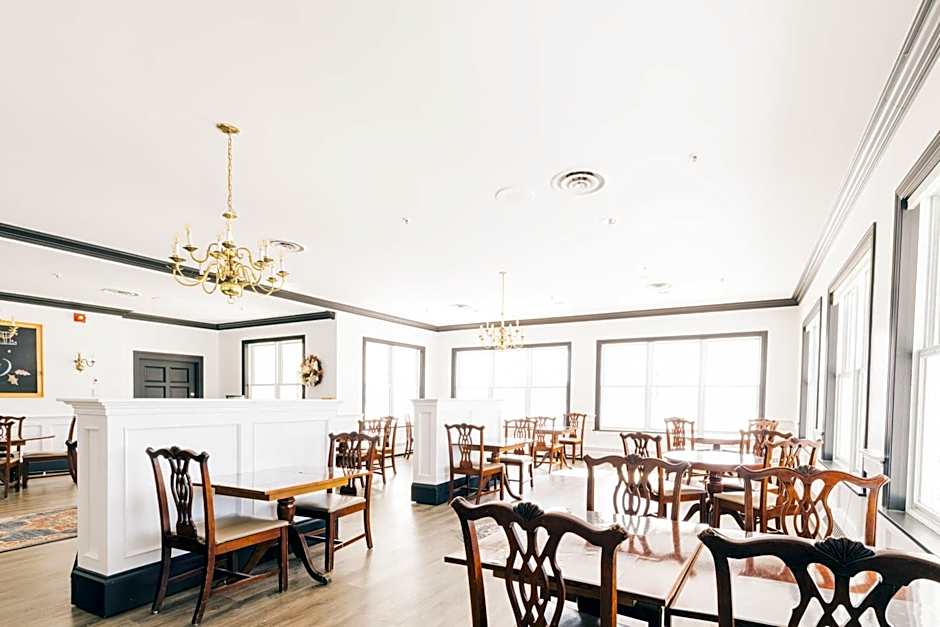 The Loyalist Country Inn & Conference Centre