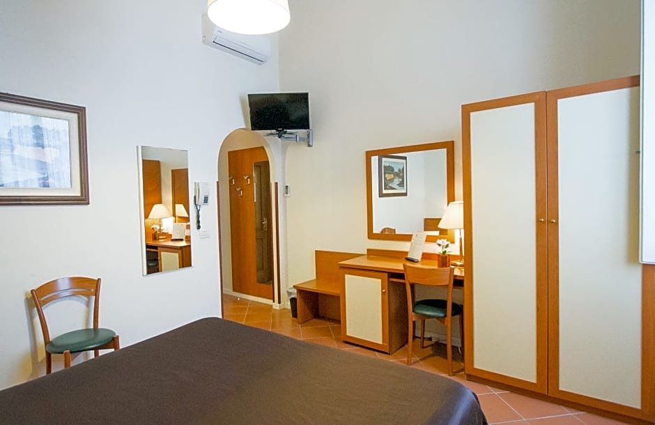 Maxim Firenze