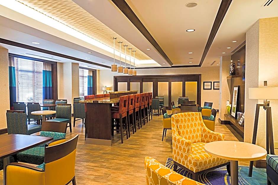 Hampton Inn By Hilton Ottawa Airport On Cn