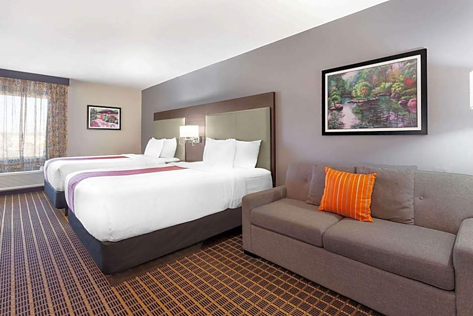 La Quinta Inn & Suites by Wyndham Rockford