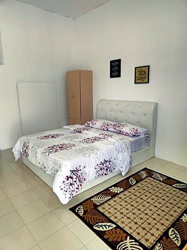 Hanaz Roomstay