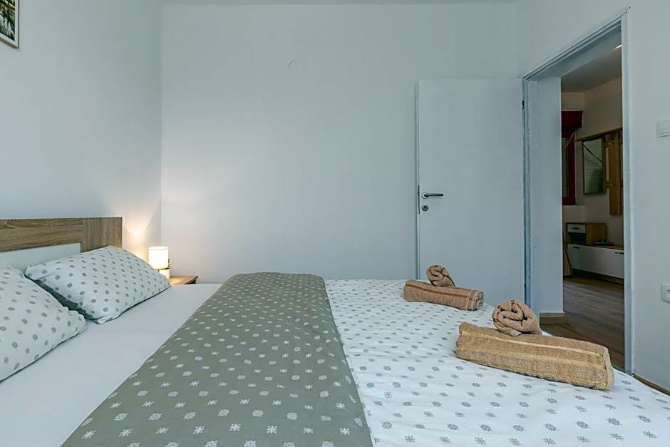 SOKOL - Secret forest house