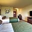 Cobblestone Inn & Suites - Brillion