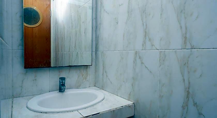 RedDoorz @ Hotel Artama Pandanaran Semarang