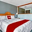 OYO Townhouse Tulsa Woodland Hills