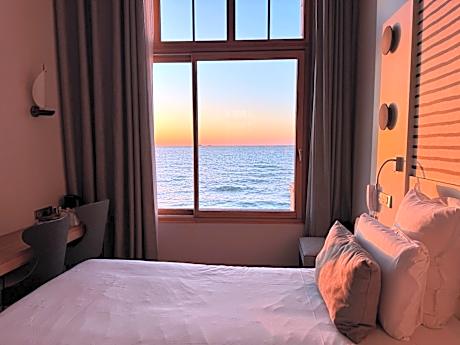 Apartment with Sea View (6 Adults)