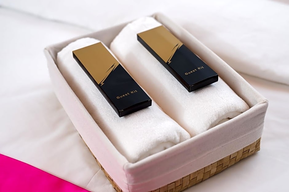 Monica Midtown Suites