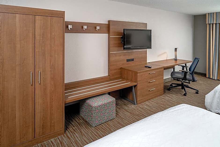 Holiday Inn Express and Suites Pikeville By IHG