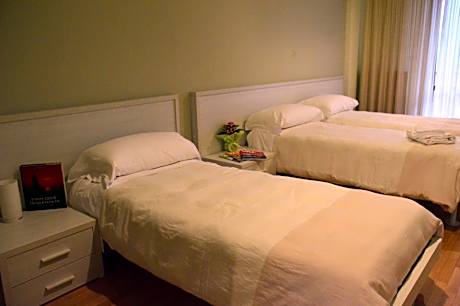 Triple Room with Private Bathroom