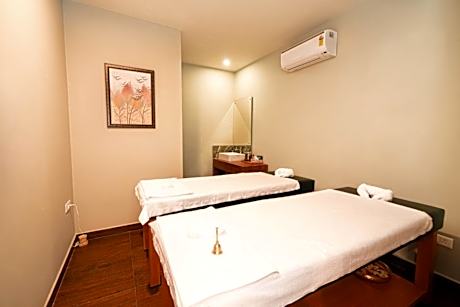 Antaraal Resort n Spa