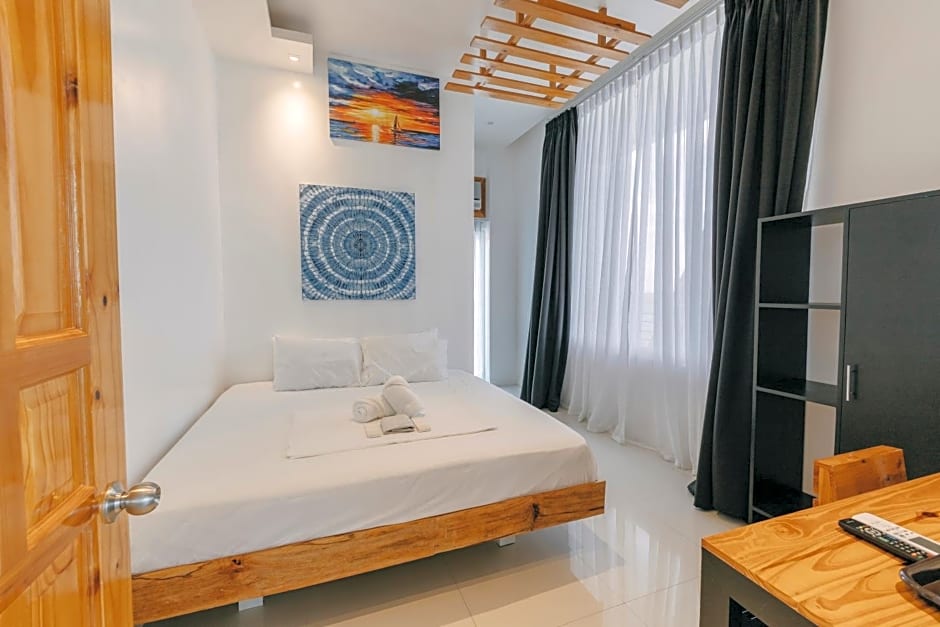 The Marc Vannelli Oslob