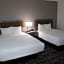 La Quinta Inn & Suites by Wyndham Houston Bush Iah South