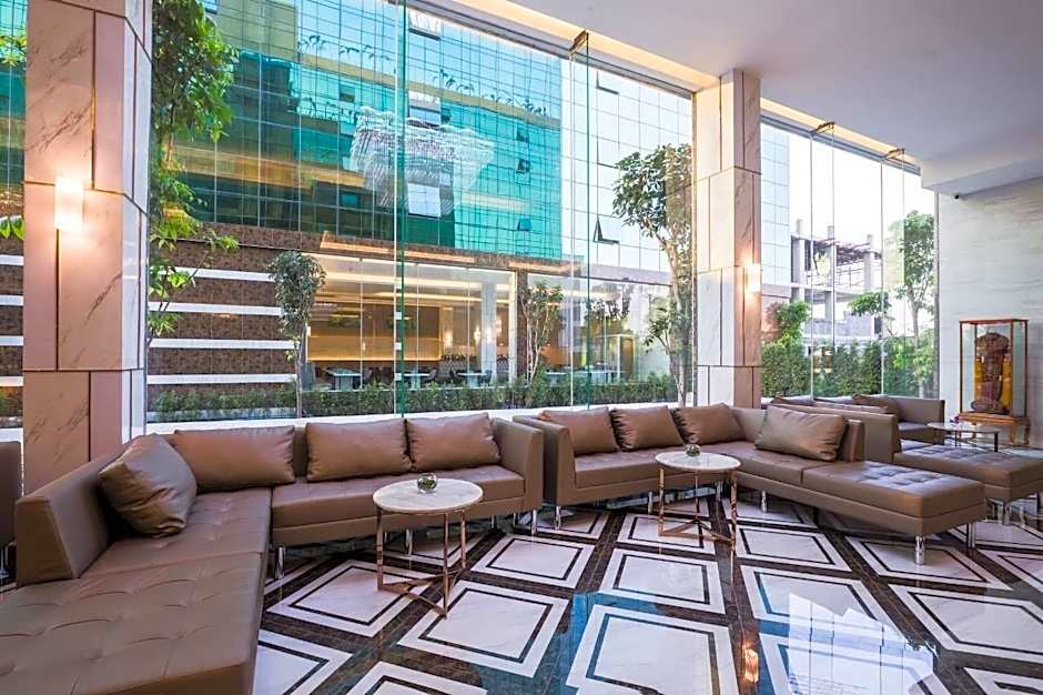 Elegant Airport Hotel