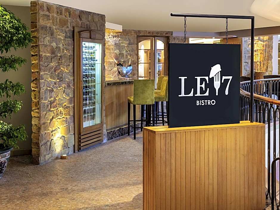 Sofitel Saigon Plaza Hotel