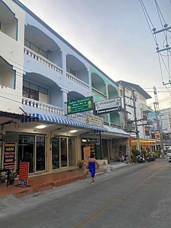 Walking Street Pattaya Beach Ordinary Rooms Guest House วอล์คกิ้งสตรีทพัทยาชายหาดพัทยาห้องธรรมดาเกสท์เฮ้าส์