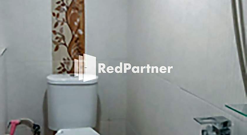 Hotel Trikatu Kendal near Taman Kota Weleri Mitra RedDoorz