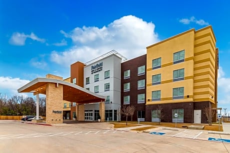 Fairfield Inn & Suites by Marriott Gainesville I-35