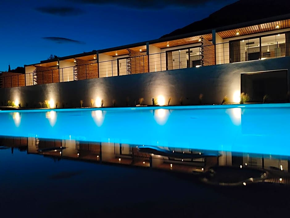 Kefalonian Escape Suites