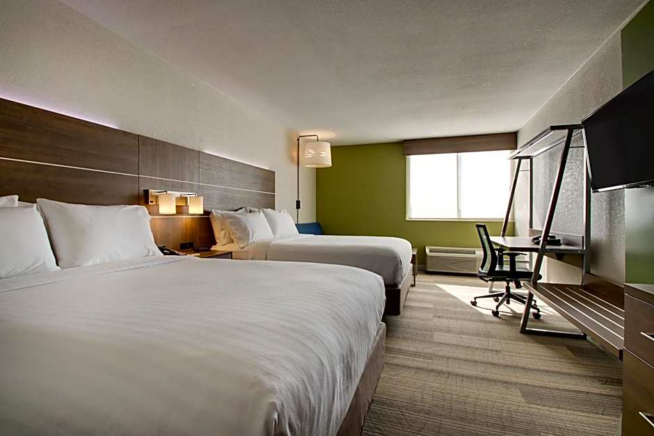 Holiday Inn Express & Suites Wapakoneta By IHG